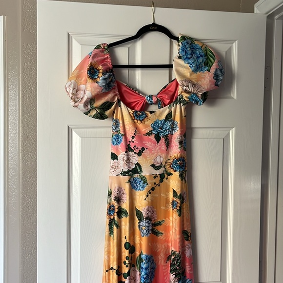 Floral maxi gown - Picture 4 of 5
